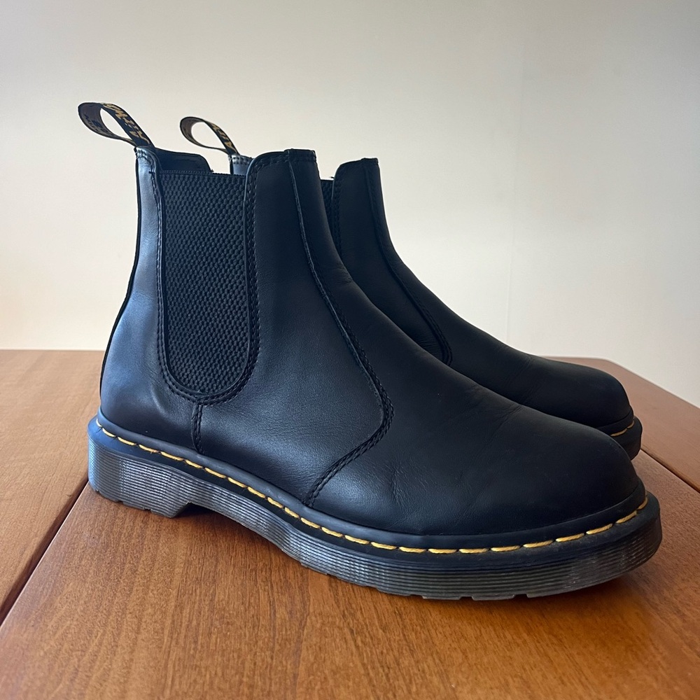 Dr. Martens 2976 Chelsea Boot